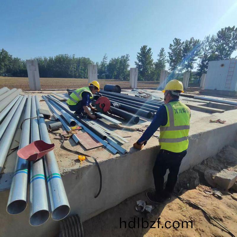 烈日高溫 萬川環(huan)保員工奮戰工地保(bao)進(jin)度