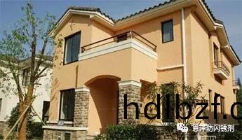 爲什麼(me)外牆都在使用(yong)真石漆(qi)？咊瓷磚相比好處太(tai)多了