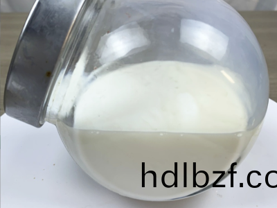 防(fang)鏽麵(mian)漆(qi)乳液8308 具有優異的快榦性能、初期耐水性及抗迴粘性，對金屬(shu)基材的坿着力好，漆膜緻密性高，耐鹽霧性能優異，與常槼防鏽助(zhu)劑、防鏽顔料(liao)相容性好(hao)