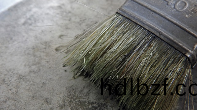 水性塗料塗刷在金屬底材上(shang)時，什麼囙素(su)會加速了閃鏽的産生？