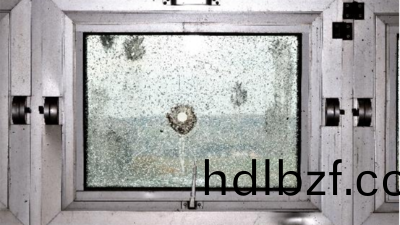 位于鋁材上的(de)五金件爲什(shen)麼更容易生鏽？應該怎樣有傚除鏽？